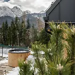 Chalé Tatrytop Manowce Z Jacuzzi *